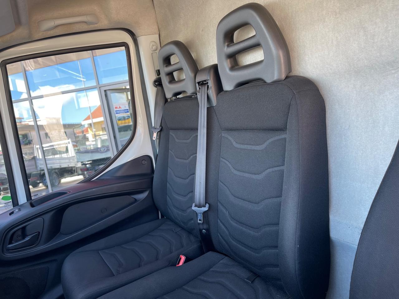 Iveco 35s13 L3 h2 2016