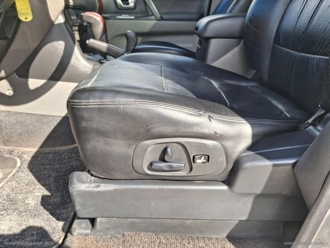 MITSUBISHI Pajero 3.2 16V DI-D 5p. GLS2 - 7 POSTI