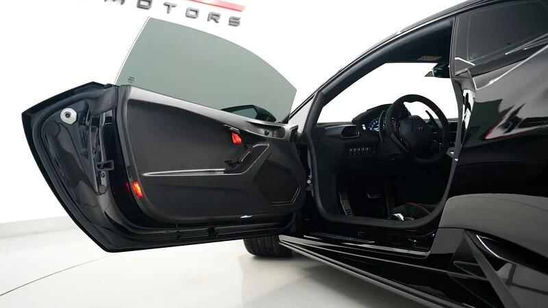 Lamborghini Huracàn STO 5.2 V10 NOLEGGIO LUNGO TERMINE - LEASING FULL INCLUSIVE