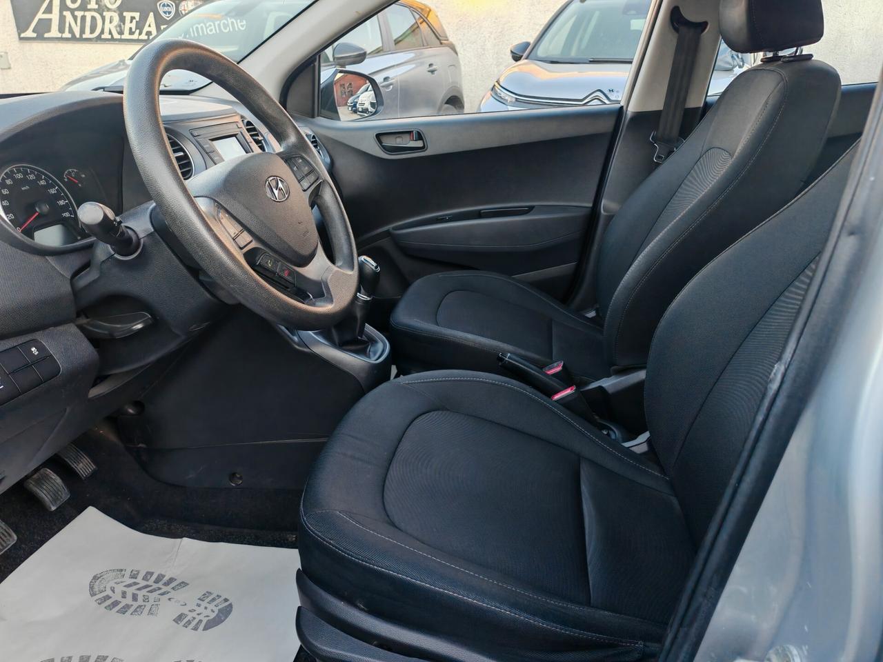 Hyundai i10 1.0 Benzina full optional 2019