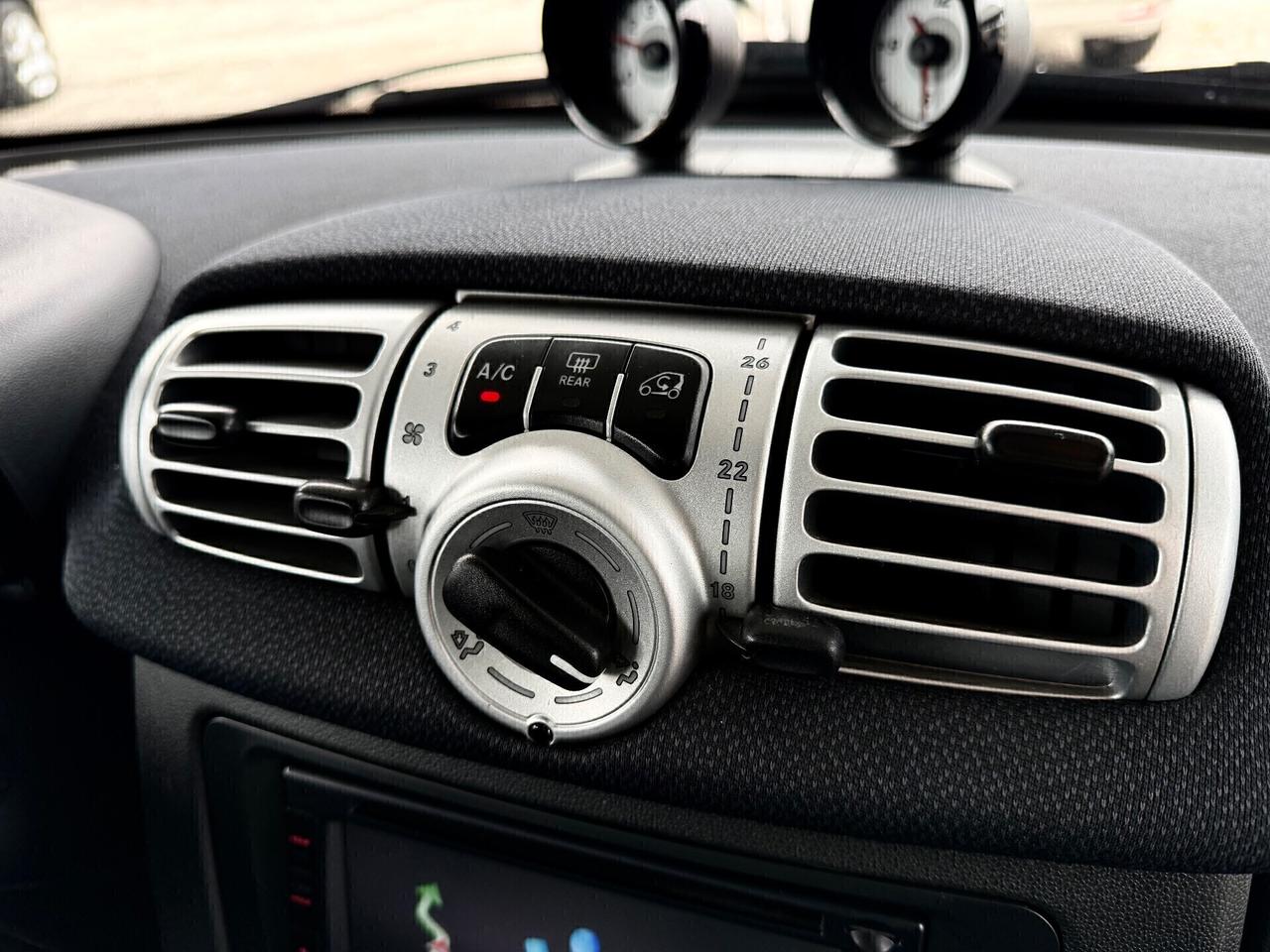 Smart ForTwo 1000 62 kW coupé passion