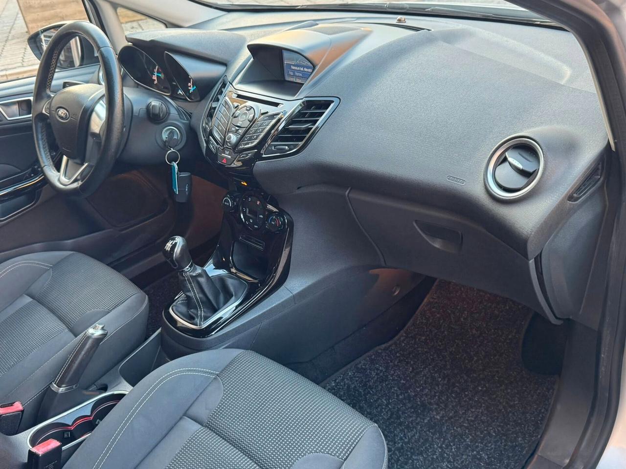 FORD FIESTA 1.5 TDCI 75 CV. E6 TITANIUM NAVI+CERCHI