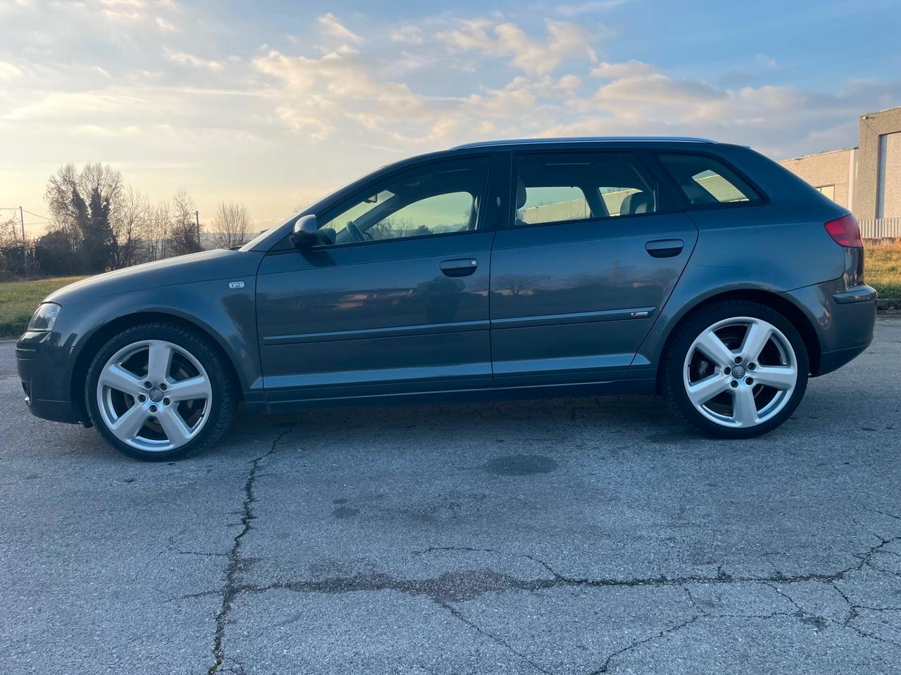 Audi A3 SPB 2.0 16V TDI Ambiente AUTOMATICO