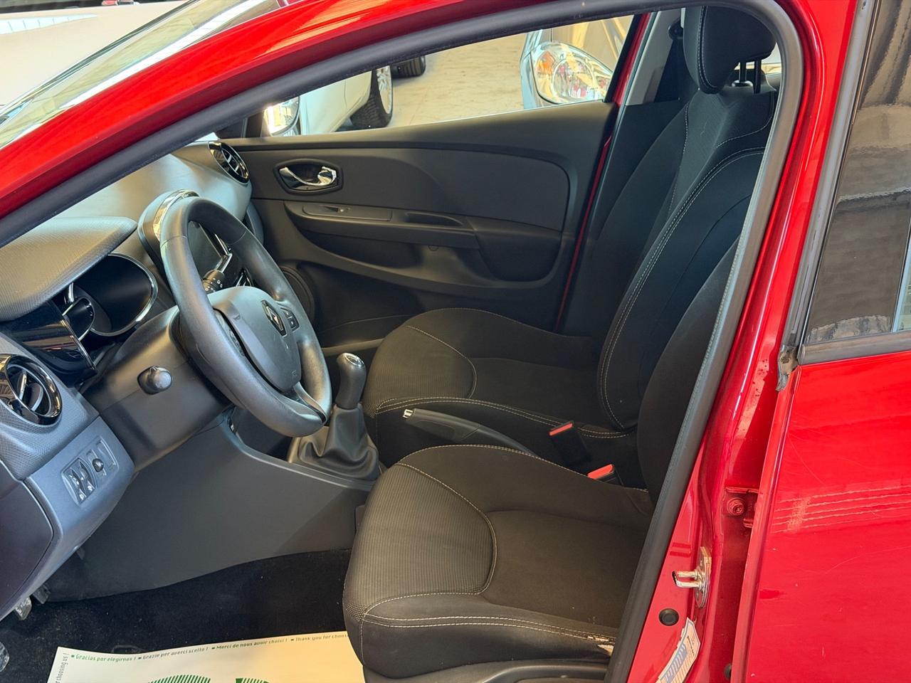 Renault Clio 1.2 75CV 5 porte Costume National