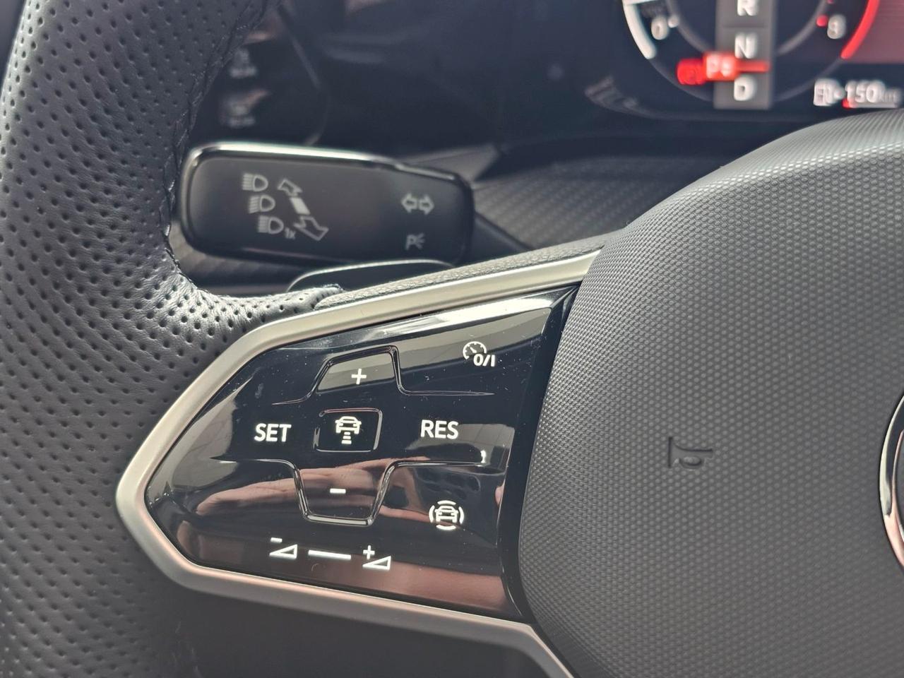 Volkswagen Golf R-Line Tetto Navi Camera C.18" RLine R Line Led