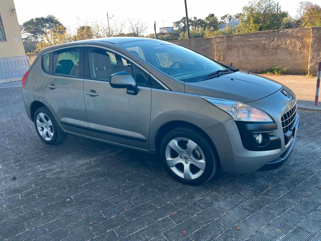 Peugeot 3008 1.6 HDi 115CV Style UsatoGarantito