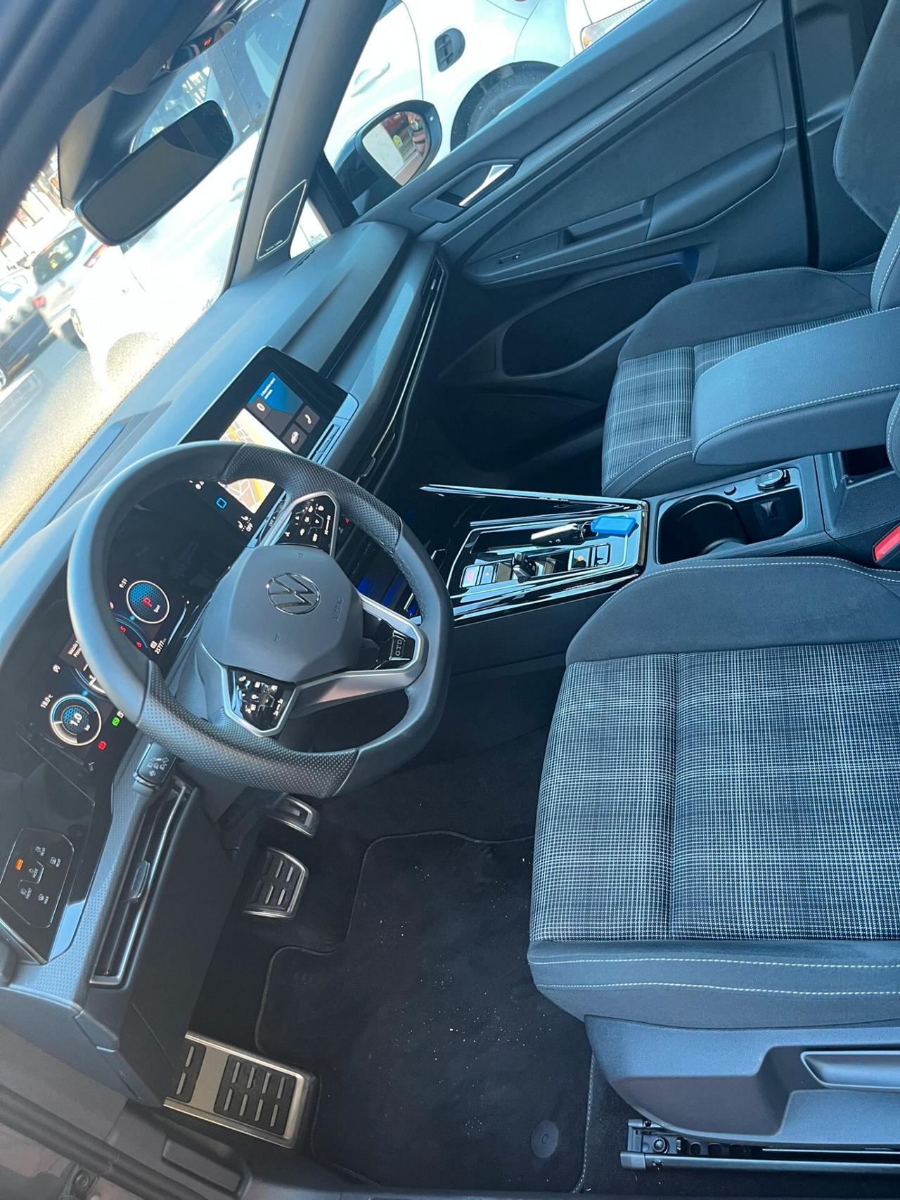 Volkswagen Golf GTD 200 CV