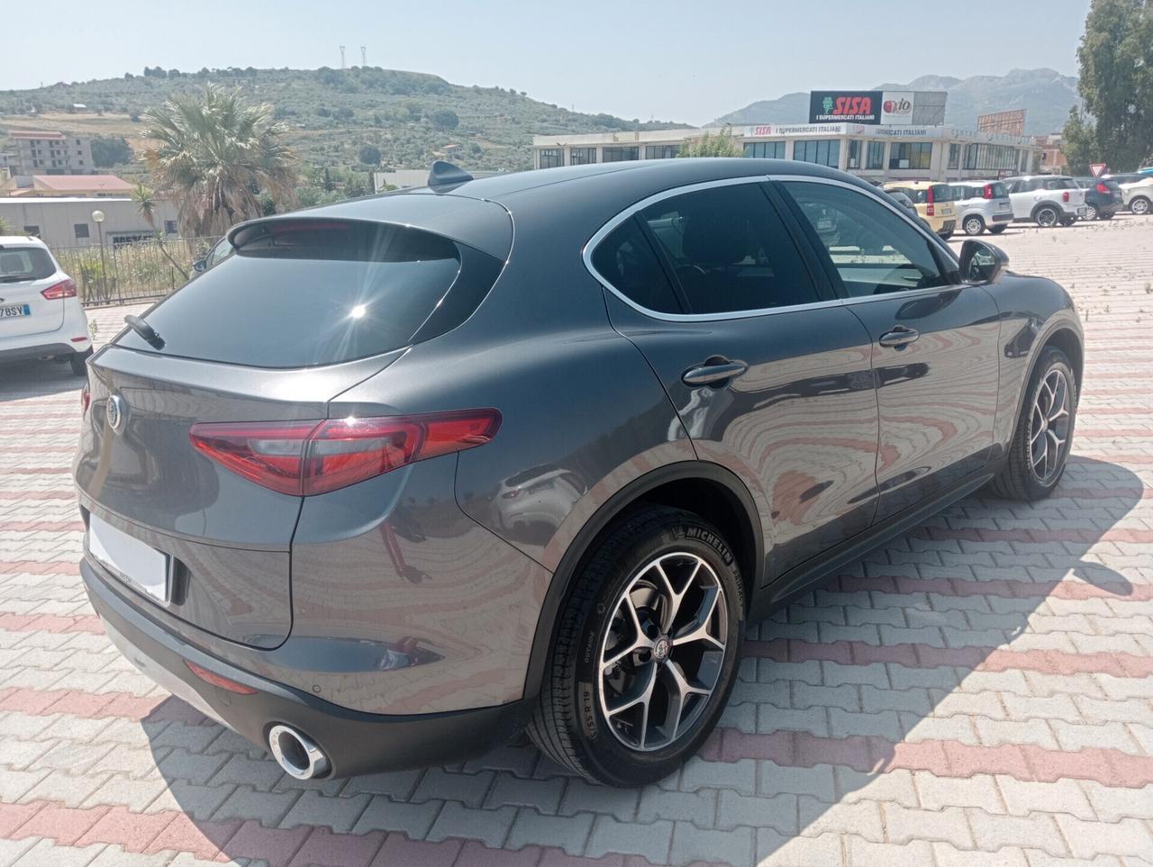 Alfa Romeo Stelvio 2.2 Turbodiesel 180 CV AT8 RWD Executive