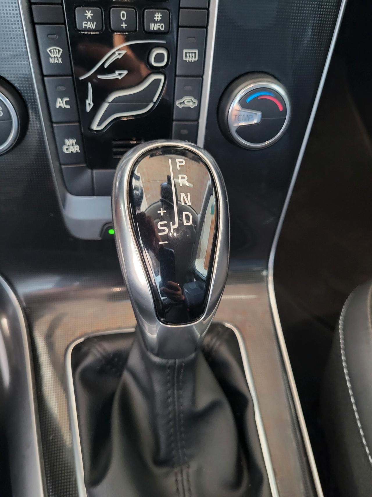 Volvo V40 D2 Geartronic