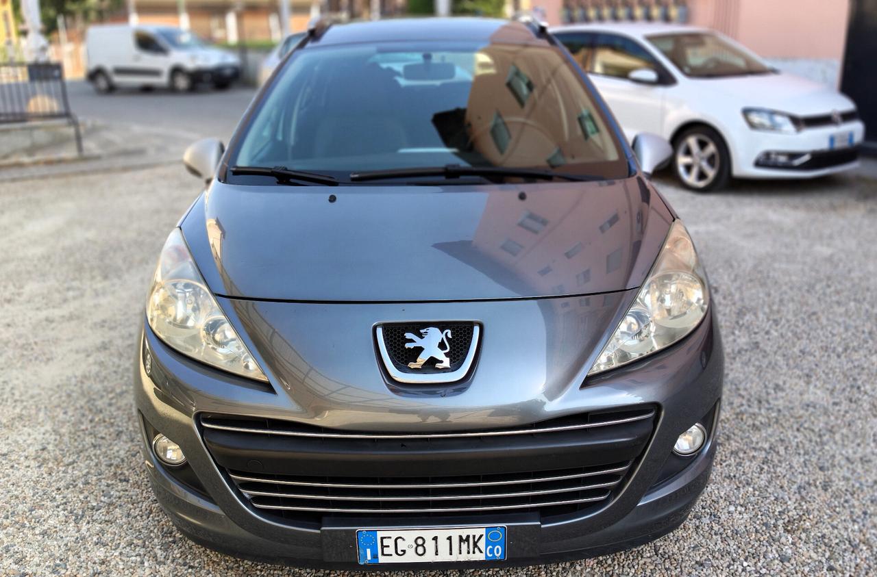 Peugeot 207 1.4 VTi SW Ciel GPL