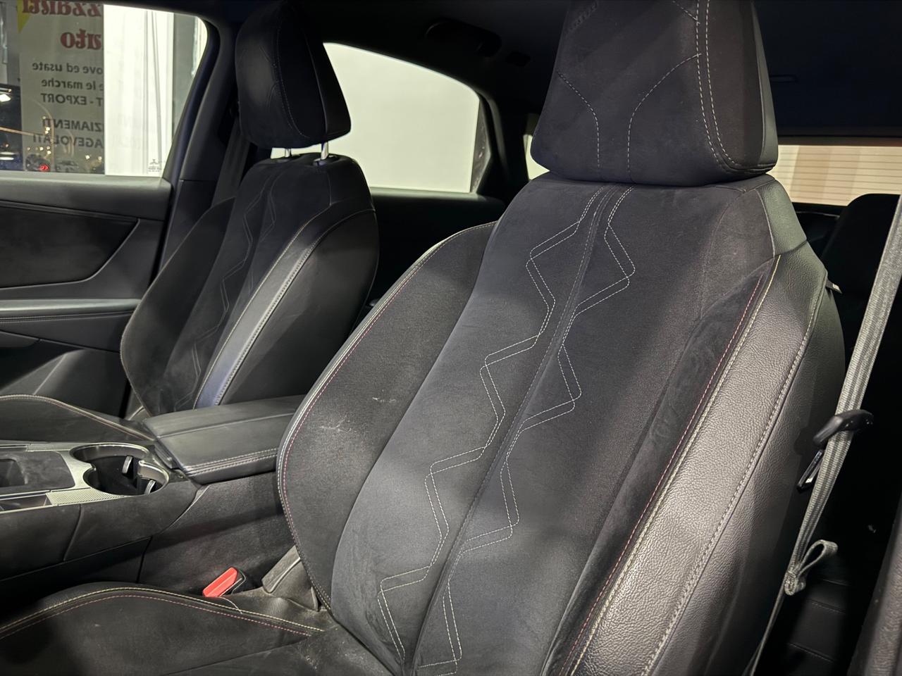 NEW Ds7 Crossback BlueHDi130cv PERFORMANCE LINE BLACK2023