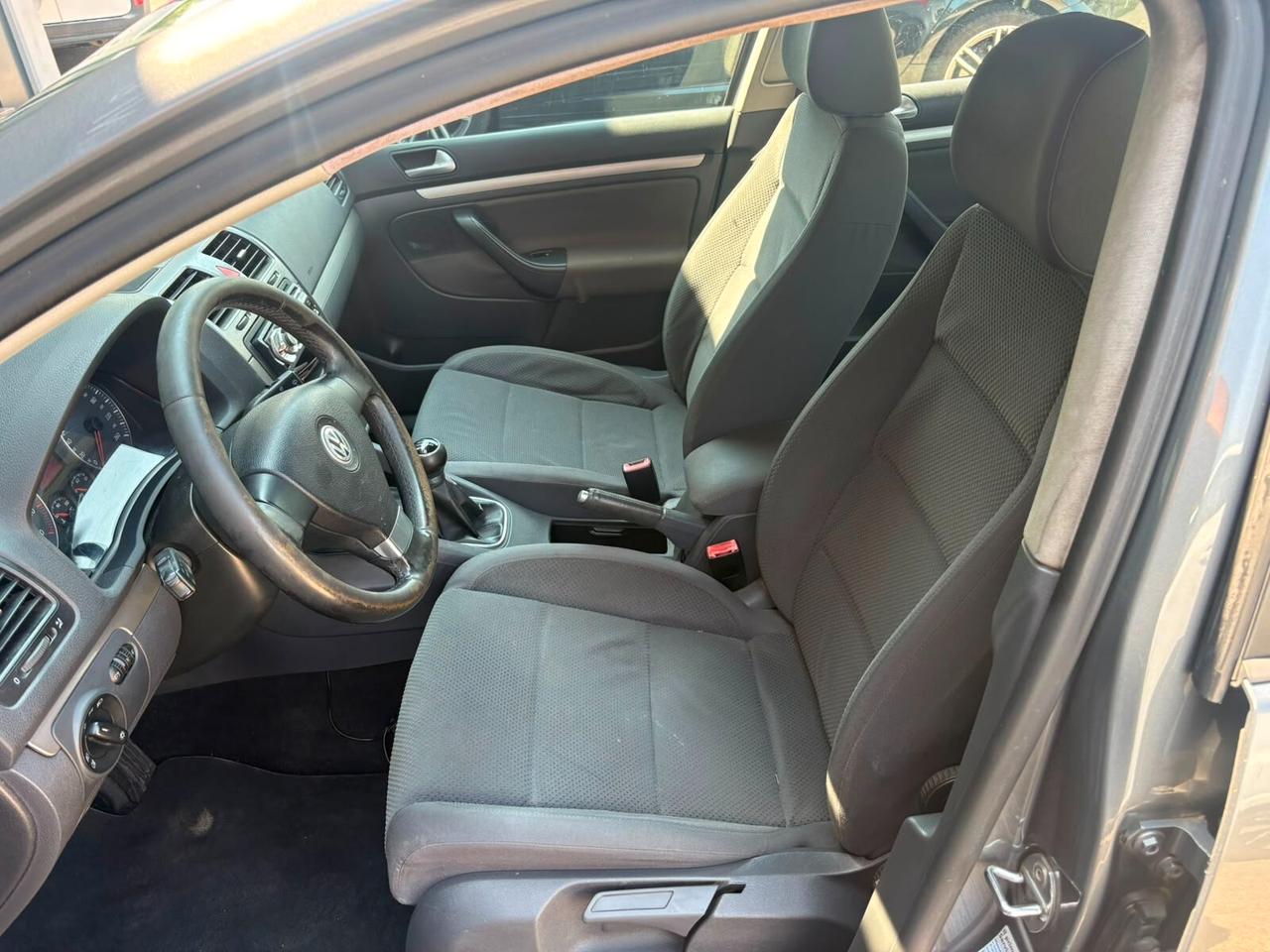 Volkswagen Golf 1.6 5p. Comfortline