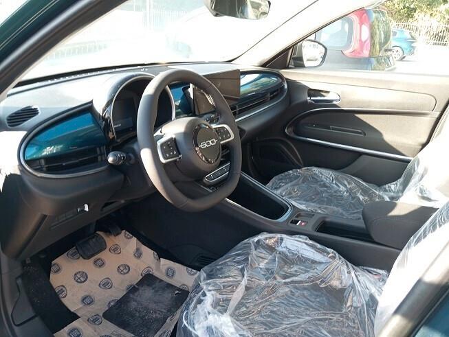 Fiat 600 Hybrid 110 CV DCT MHEV Serie Speciale ICON
