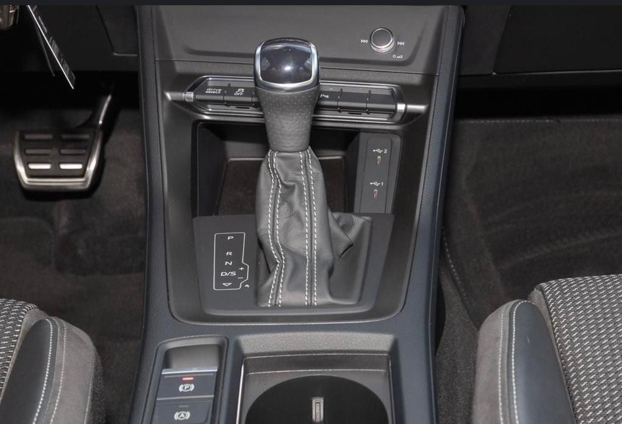 Audi Q3 45 TFSI S tronic S LINE interno esterno Cerchi Sonos Tetto