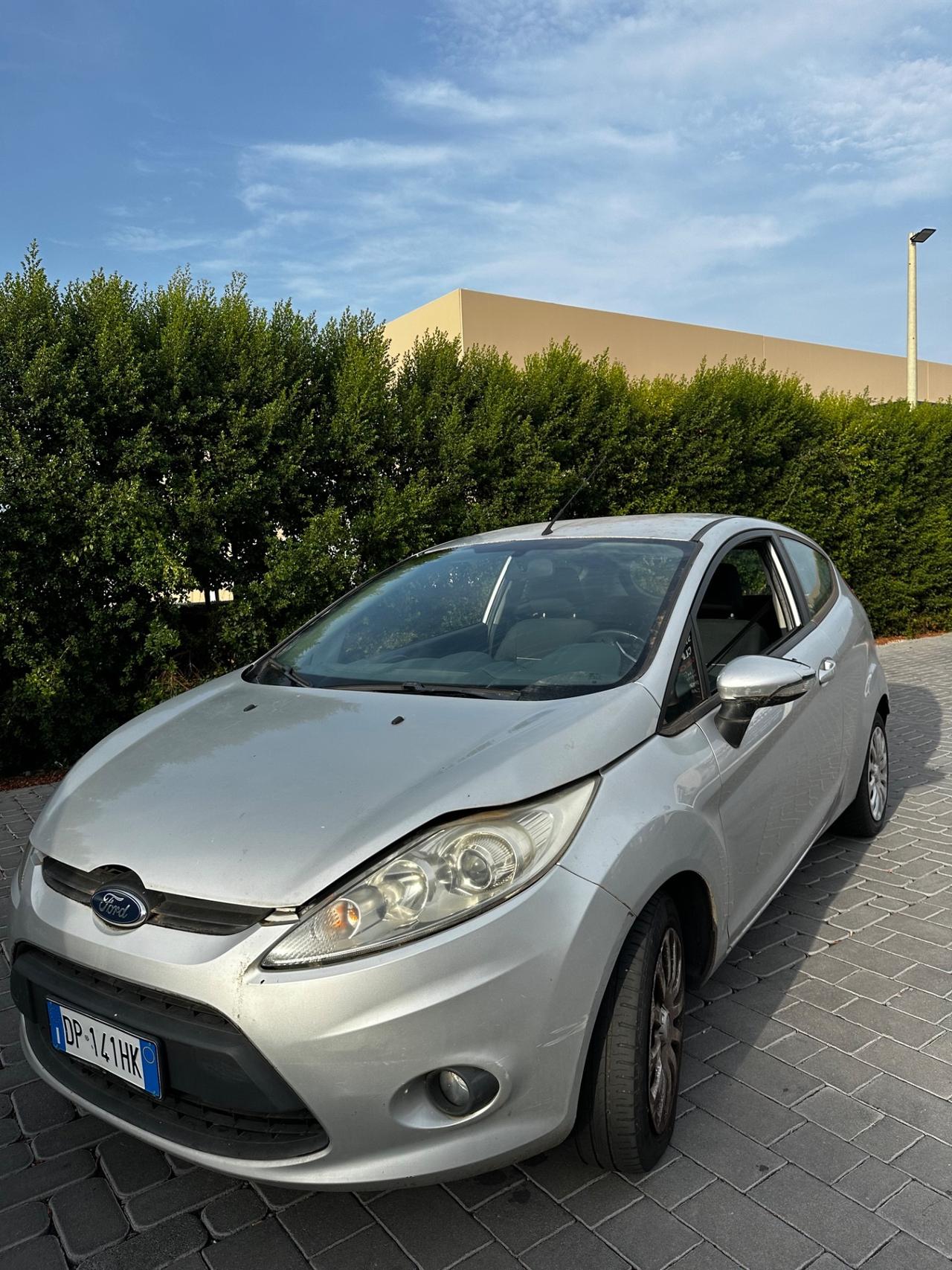 Ford Fiesta 1.4 96CV aut. 3 porte Titanium