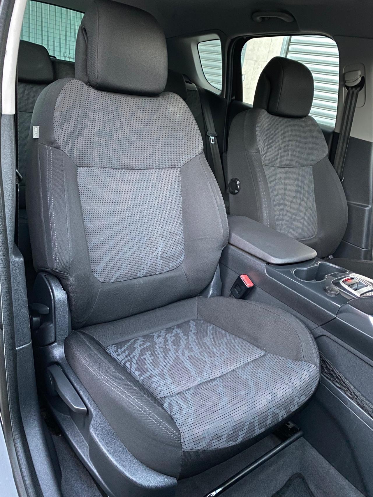 Peugeot 3008 1.6 e-HDi 112cv AUTOMATICA “Allure”