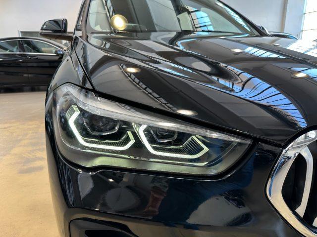 BMW X1 sDrive16d xLine - LED - 18" - Navi PRO - Pack Luci