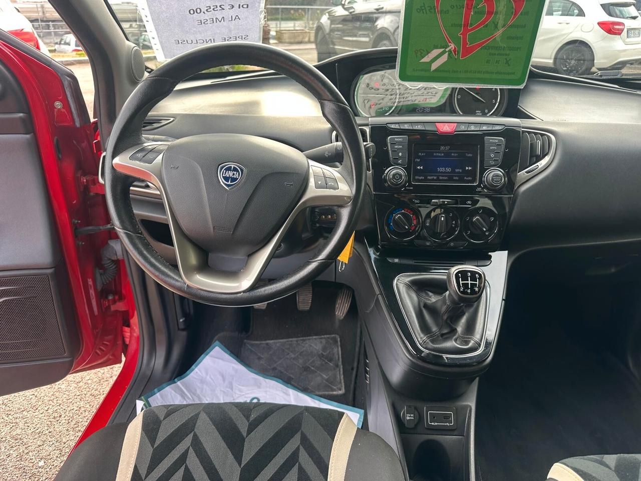 Lancia Ypsilon 1.3 MJT 16V 95 CV 5 porte S&S Gold NEOPATENTATI