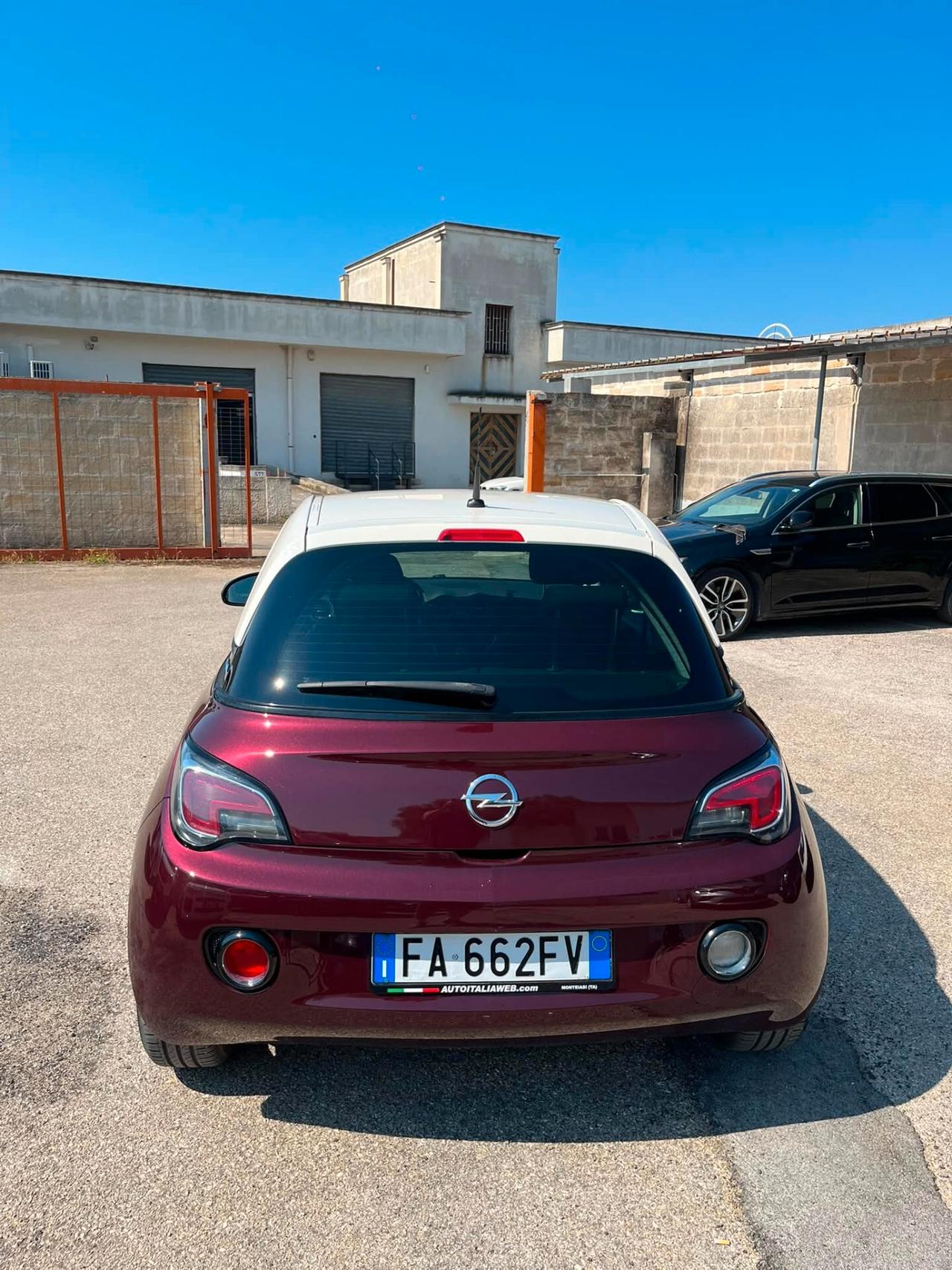 Opel Adam Rocks 1.2 70 CV
