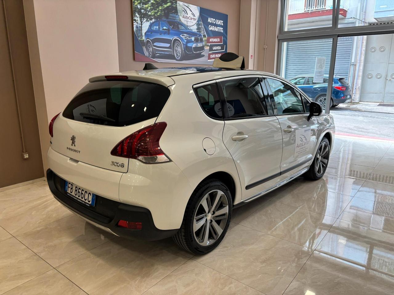 Peugeot 3008 1.6 hdi TETTO**88MILA KM**