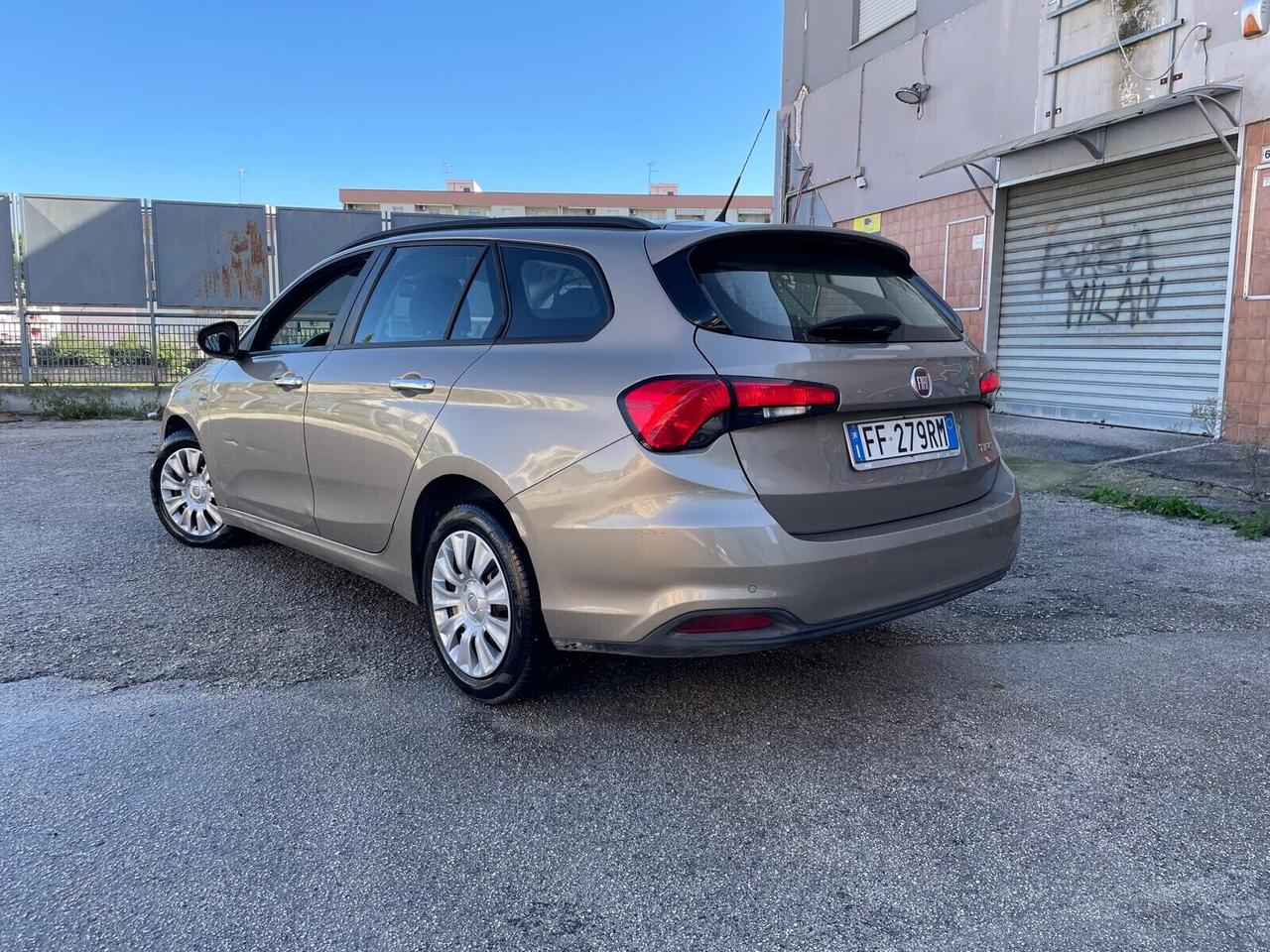 Fiat Tipo SW Lounge 1.3M.jet 95cv Euro6B Perfett