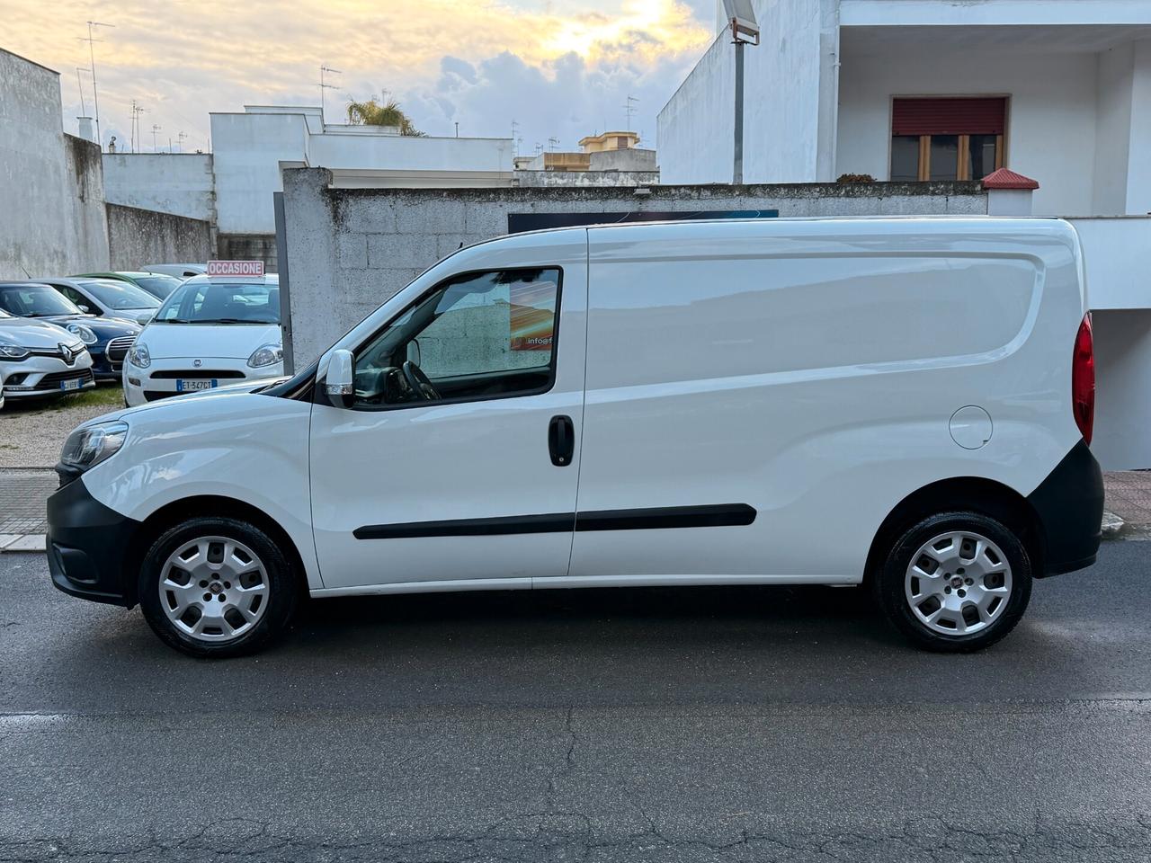 Fiat Doblo 1.4 T-Jet *MAXI 3POSTI COIBENTATO 2017