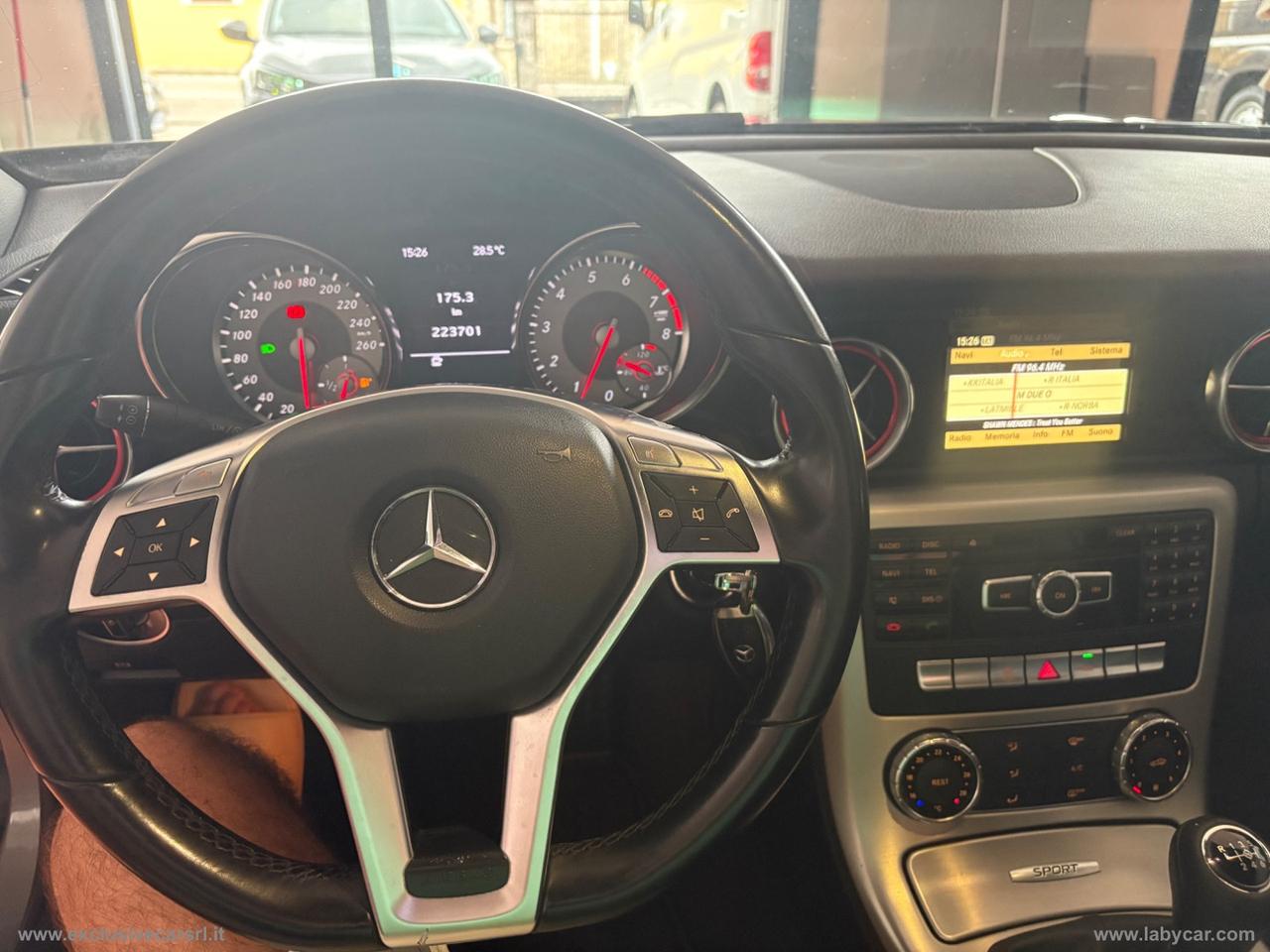 MERCEDES-BENZ SLK 200 CGI Sport