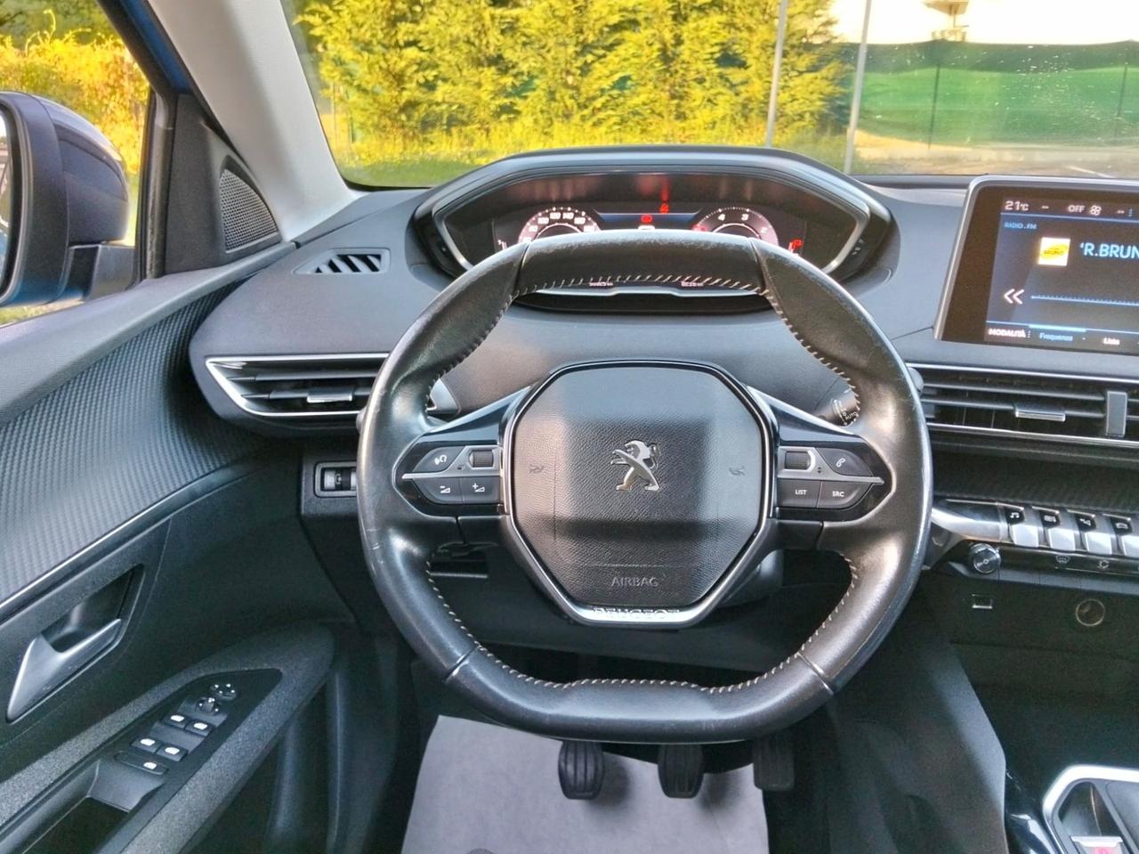 Peugeot 3008 BlueHDi 130 S&S Allure Pack*Navi*Camera
