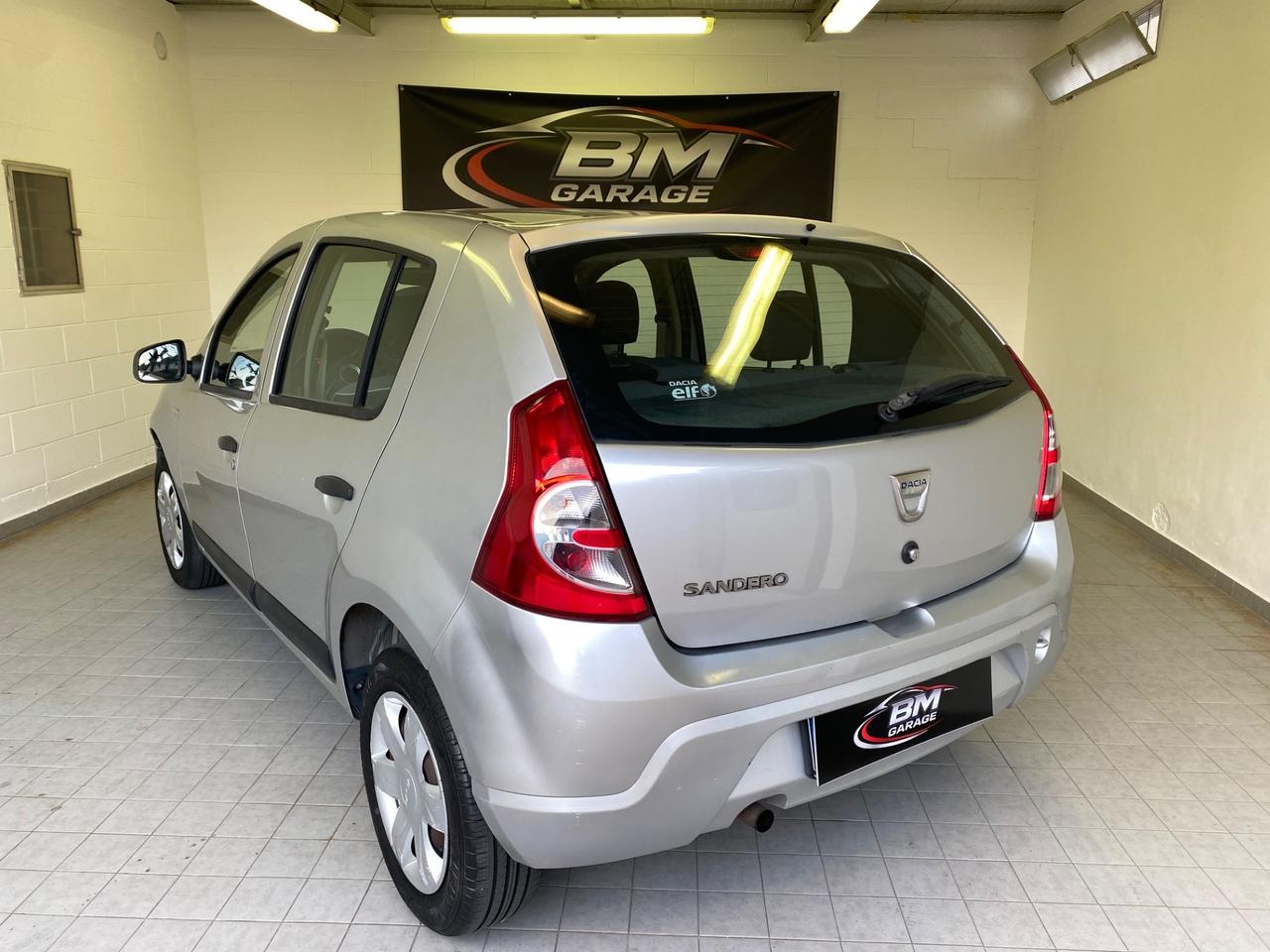 Dacia Sandero 1.2 16V GPL 75CV Embleme