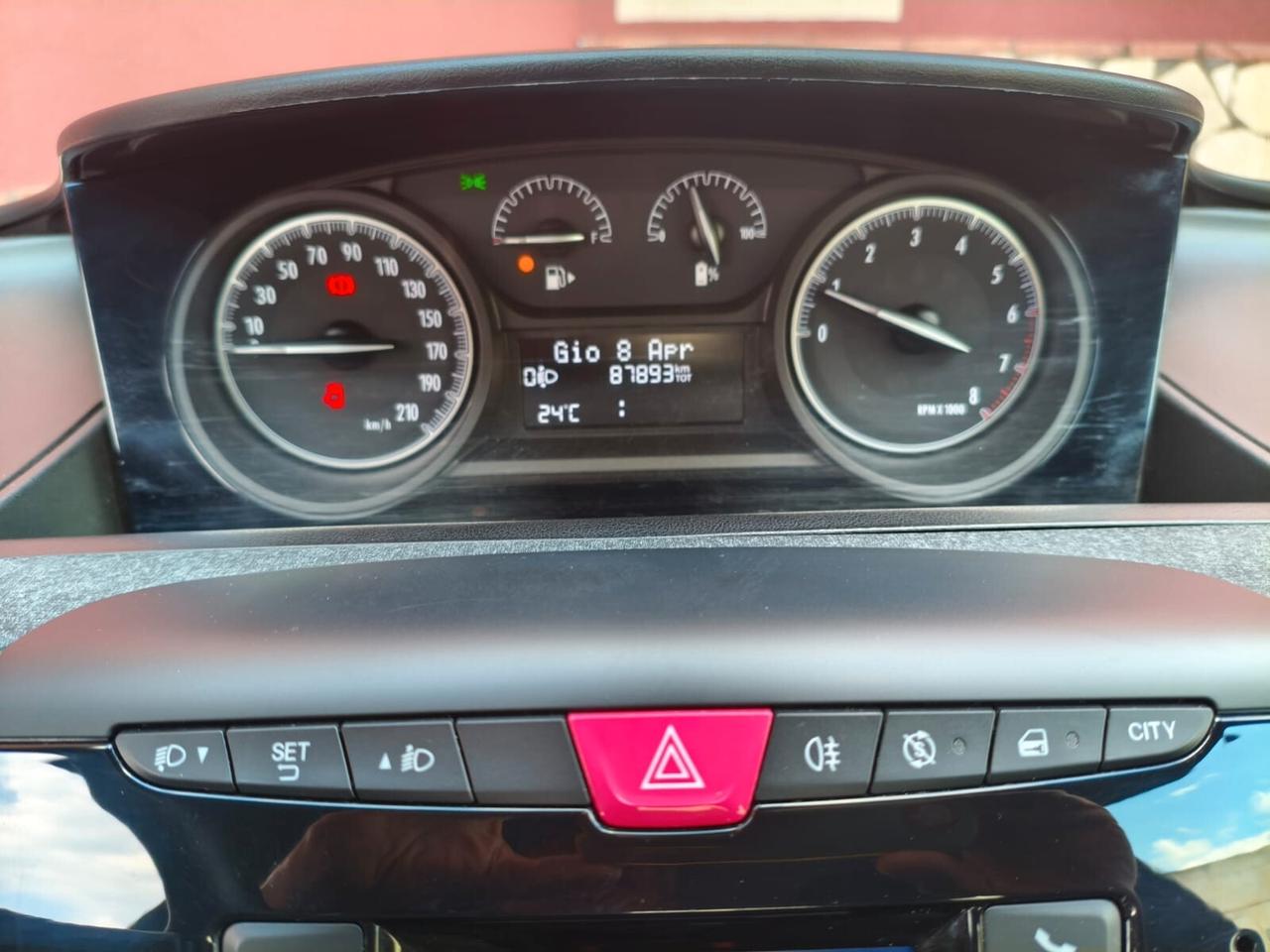 Lancia Ypsilon 1.0 FireFly 5 porte S&S Hybrid UnYca