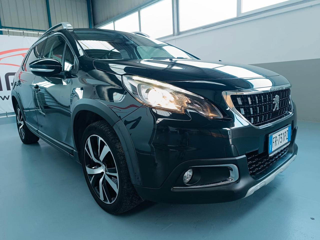 Peugeot 2008 BlueHDi 100 S&S Black Matt