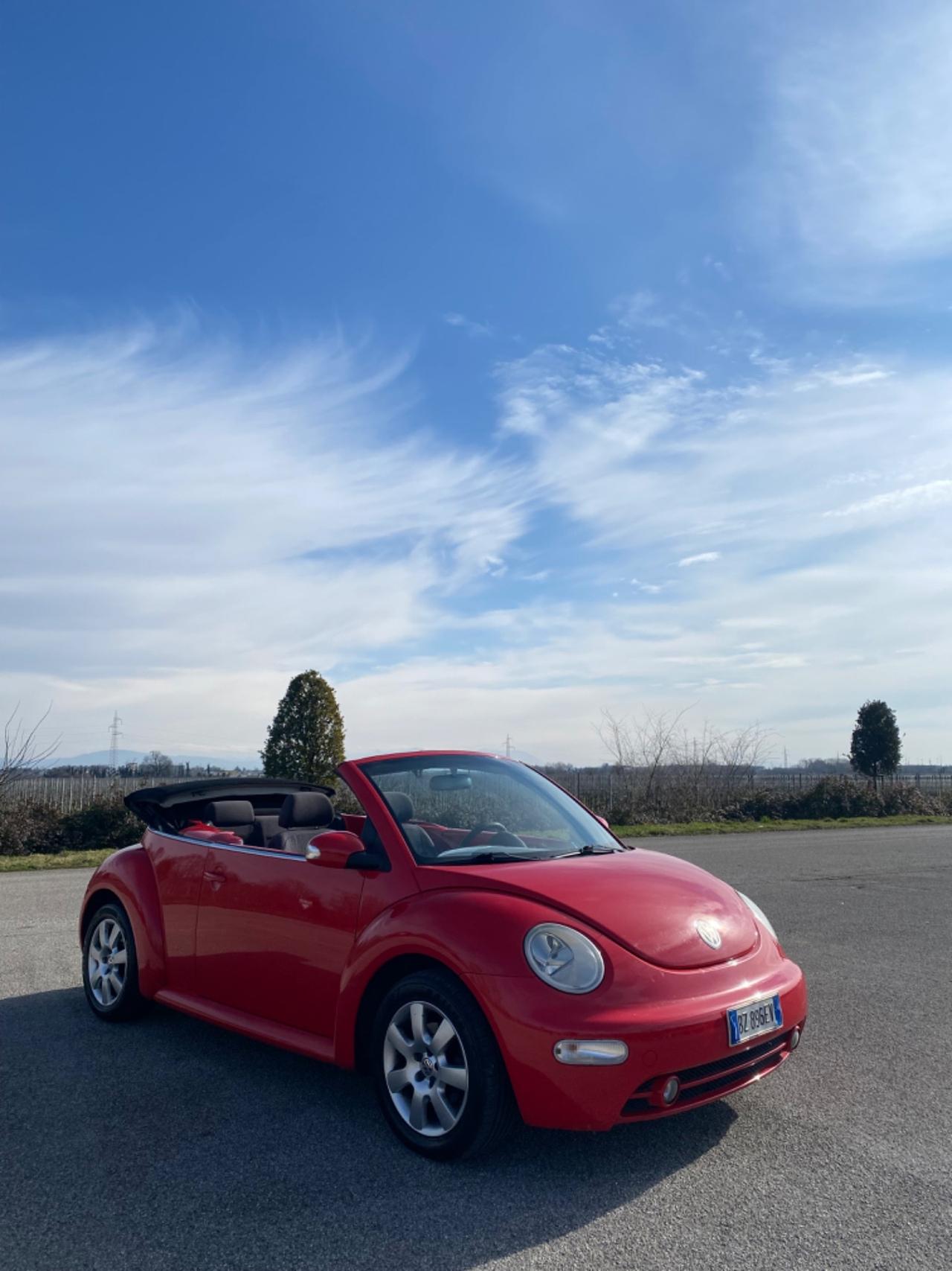 Volkswagen New Beetle 1.6 Cabrio