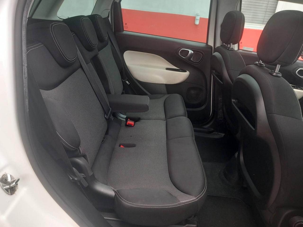 Fiat 500L 1.3 Multijet 95 CV Trekking TETTO NAVI RETROCAMERA SENSORI R 17 AUTOMATICA F 1 AL VOLANTE