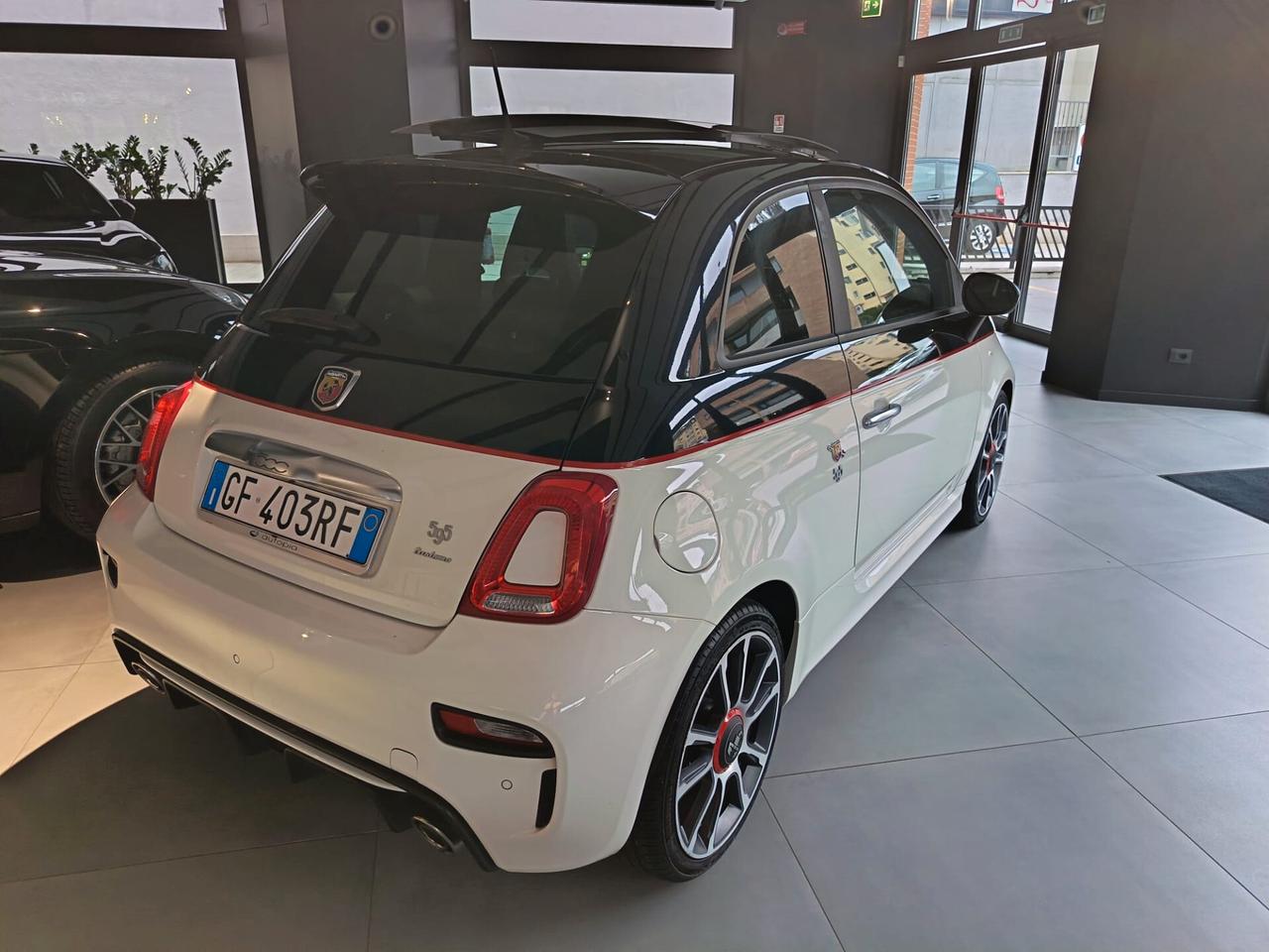 Abarth 595 1.4 Turbo T-Jet 165 CV Turismo