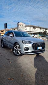 Audi Q3 40 TDI quattro S tronic Business Advanced