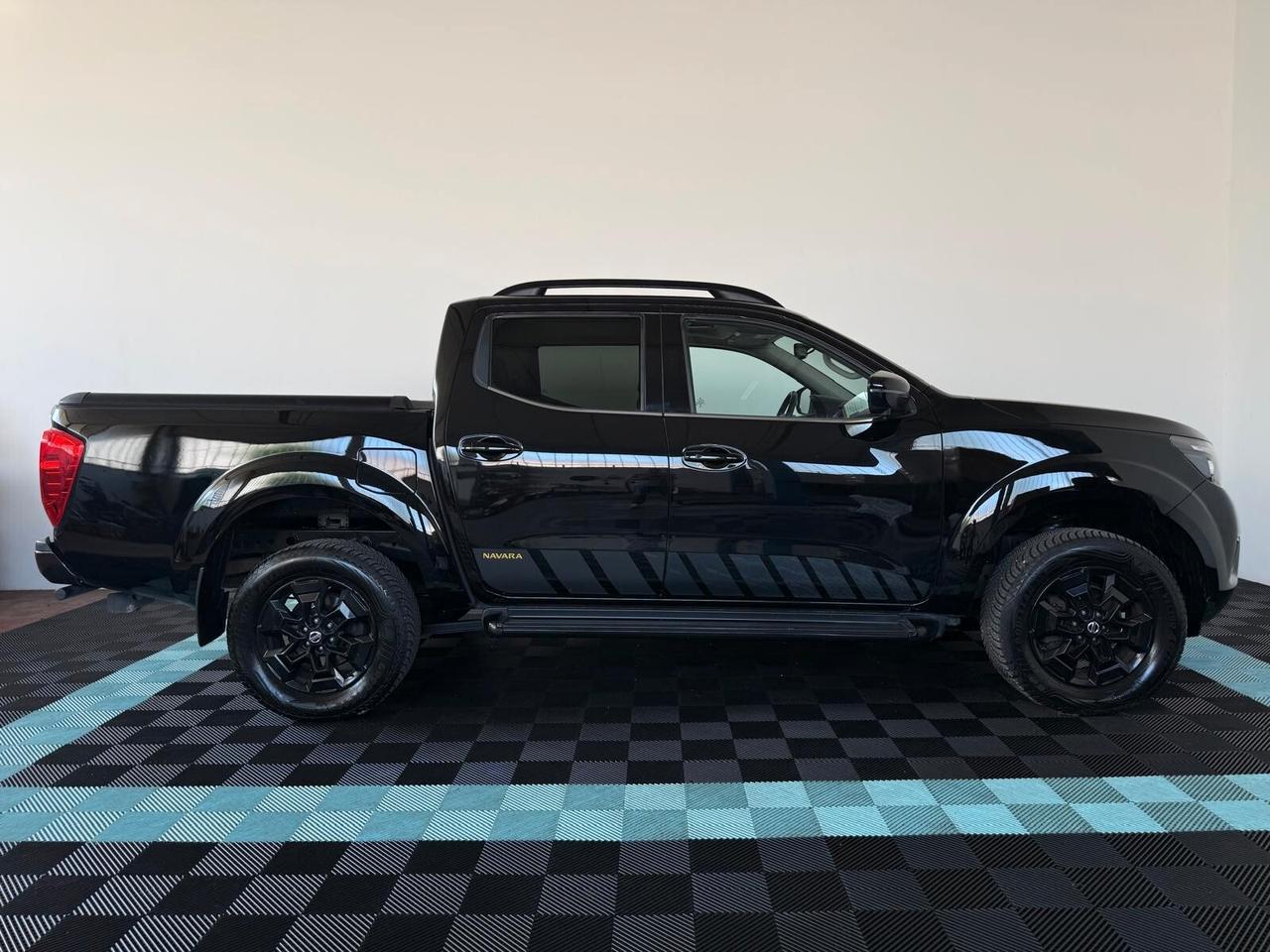 Nissan Navara N-GUARD 2.3 dci AT7 190 cv TETTO APRIBILE