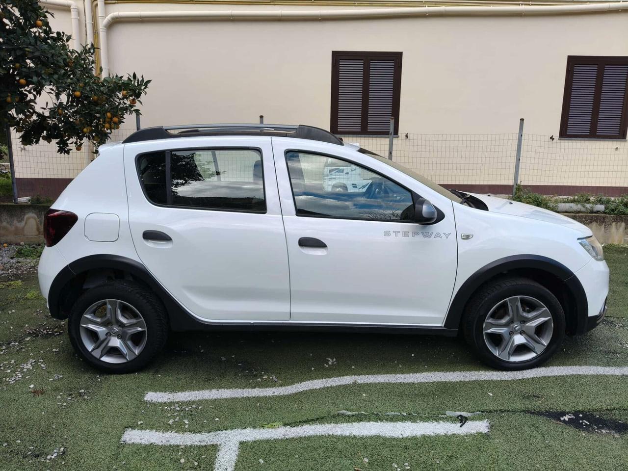 Dacia Sandero Stepway 1.5 DCI 90CV FINE2017