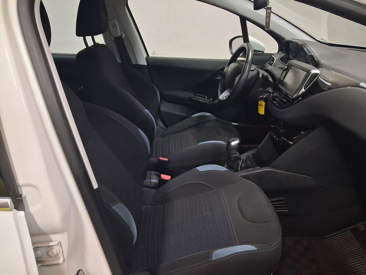 Peugeot 208 1.4 HDi 68 CV 5 porte Allure 2015 unic