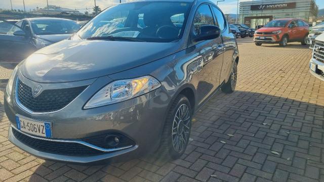 LANCIA Ypsilon 1.0 FireFly 5 porte S&S Hybrid Ecochic Gold