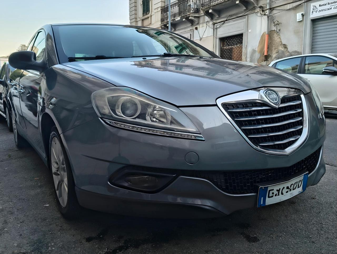 Lancia Delta 1.6 MJT DPF Silver