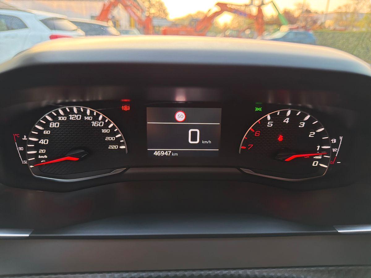 PEUGEOT 2008 1.2 puretech Allure Navi Pack s&s 130cv