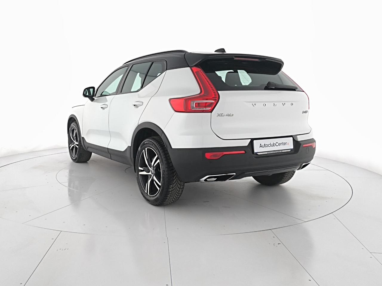 Volvo XC40 2.0 d4 R-design awd