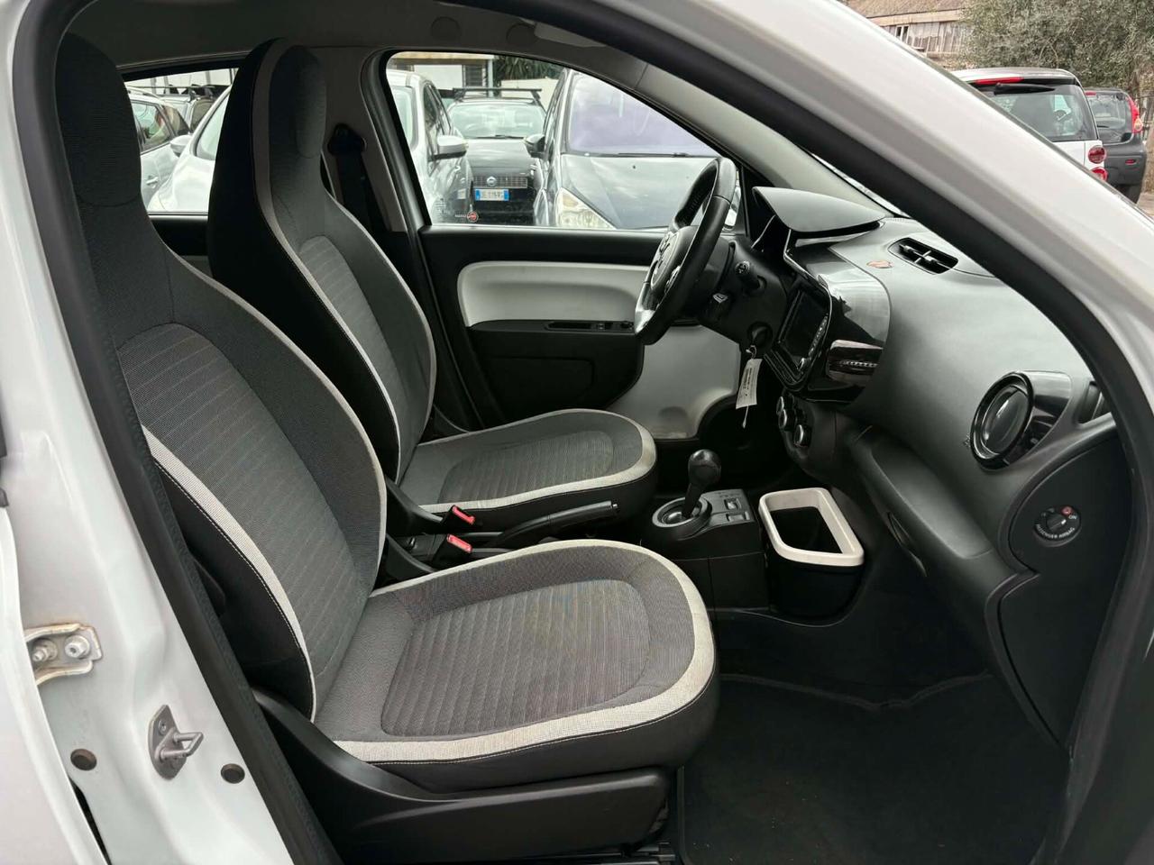 Renault Twingo SCe EDC La Parisienne