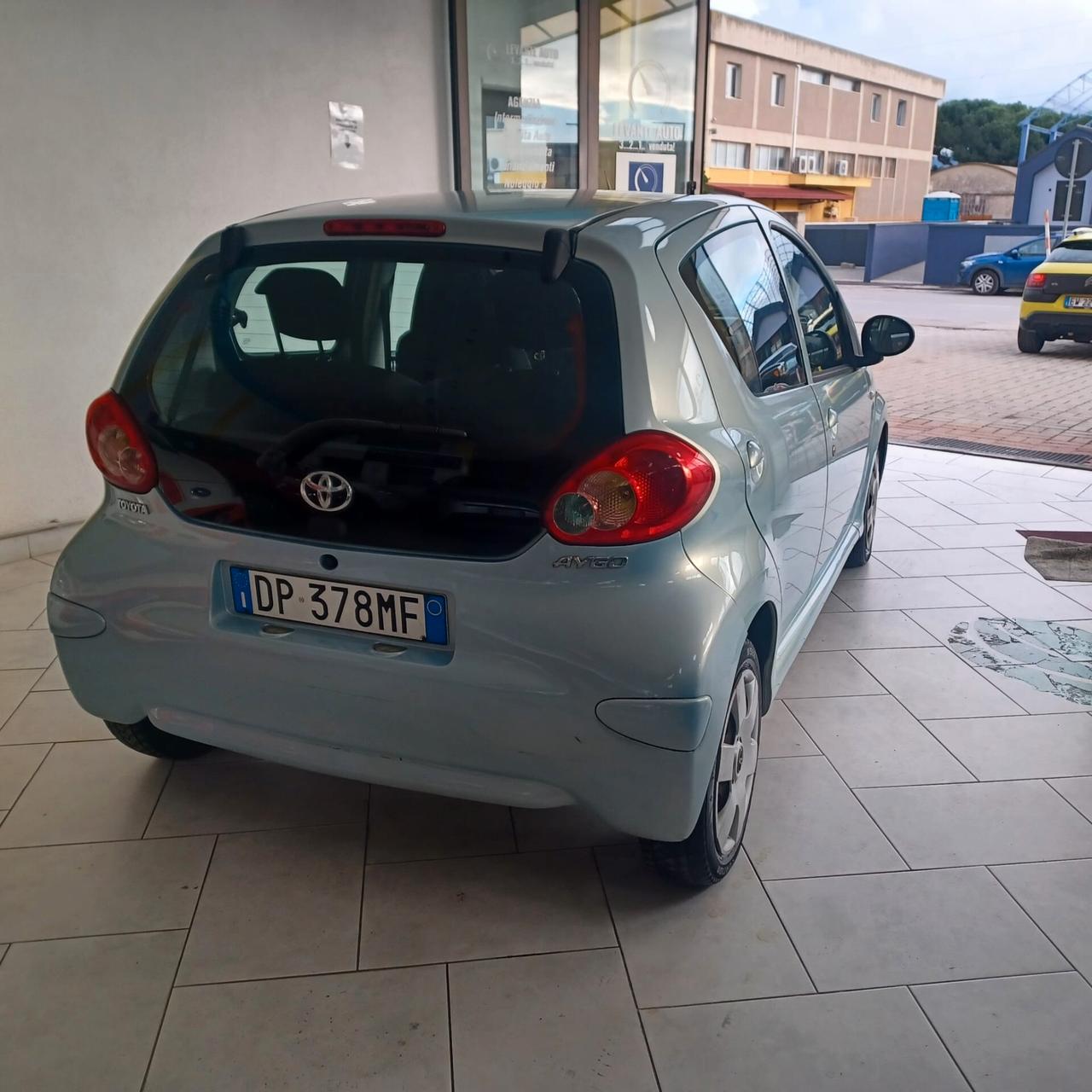 100248KM AYGO 1.0 NEOPATENTATI ECONOMICA