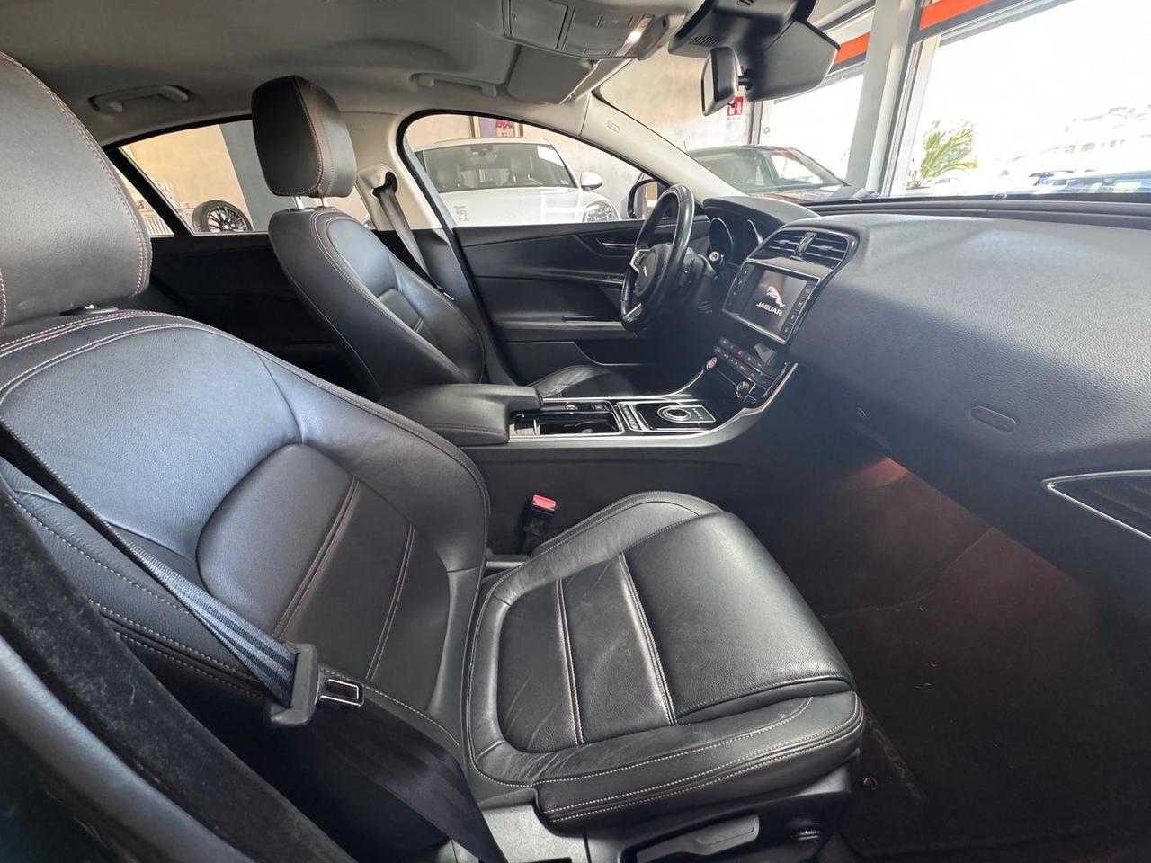 Jaguar XE Prestige Business Edition 2.0 20d #6791