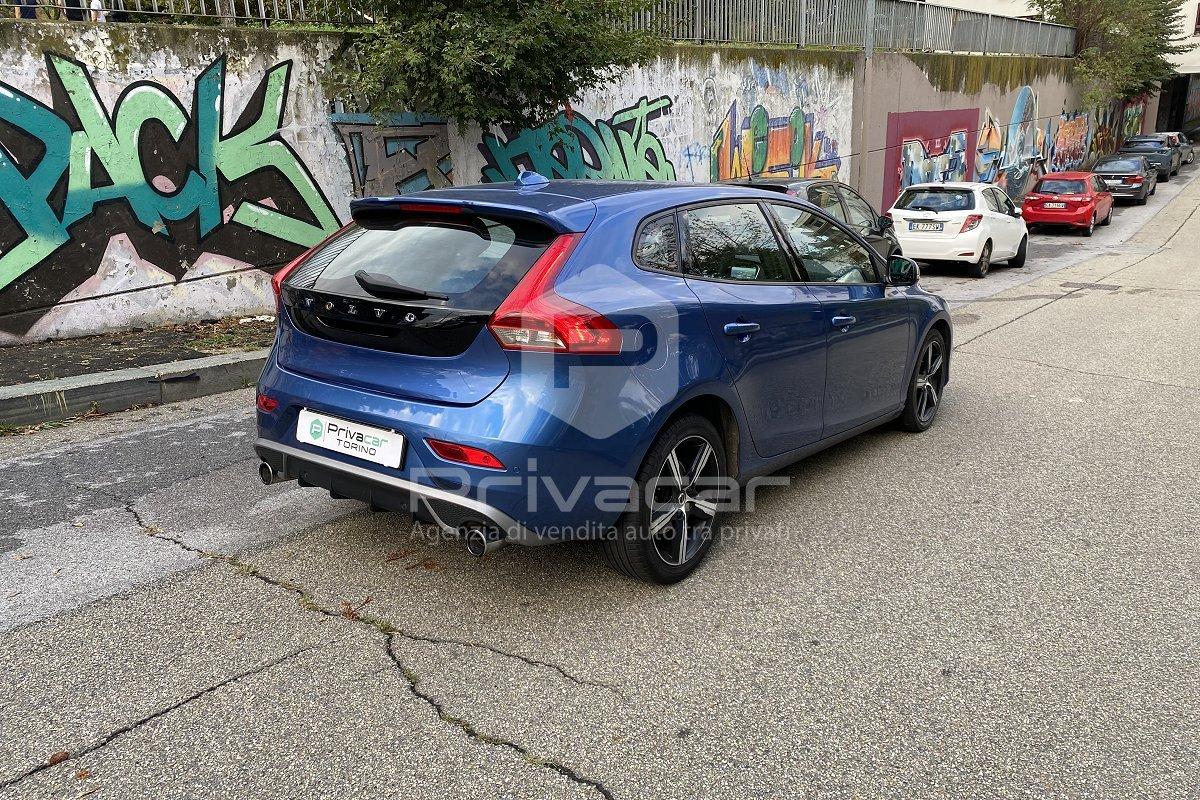 VOLVO V40 T4 R-design Kinetic