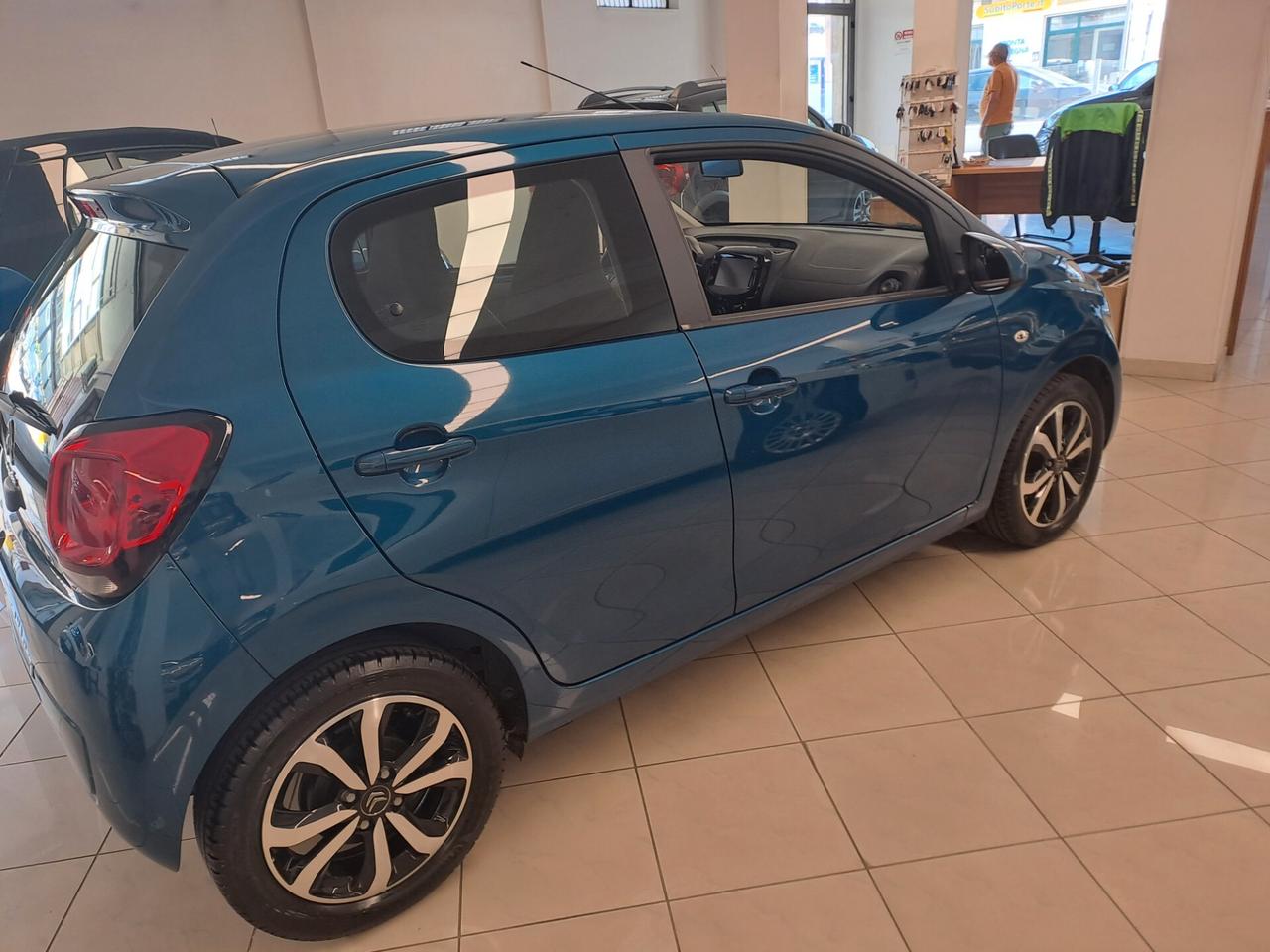 Citroen C1 VTi 72 S&S 5 porte Shine