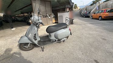 Vespa GTS 300 SUPER TECH DEL 2019 USATO