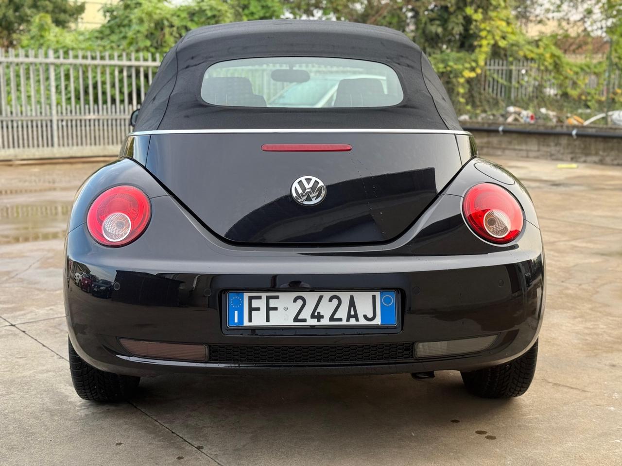 Volkswagen New Beetle 1..4 Cabrio benzina