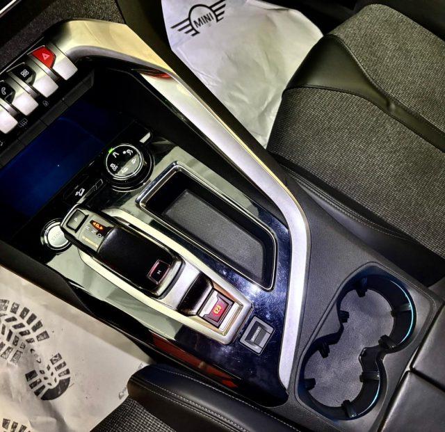 PEUGEOT 3008 BlueHDi 130 S&S EAT8 Allure